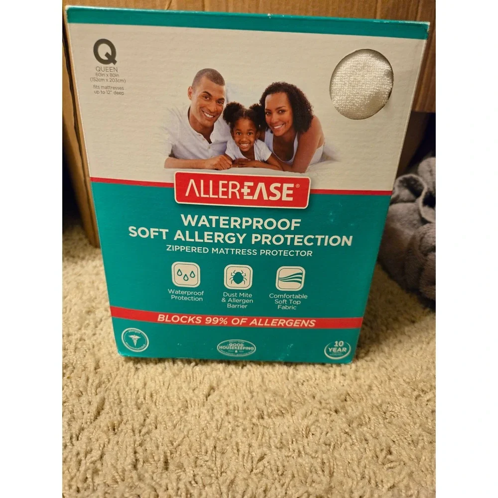 Allerease Queen Waterproof‎ Zippered Mattress Protector Allergy Protection White